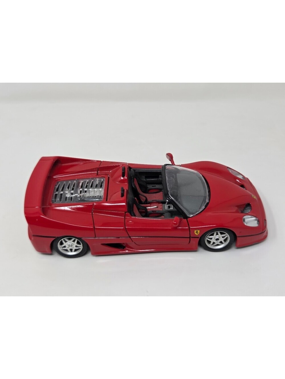 Bburago Ferrari F50 1/24 Diecast Convertible Red Opening Doors Model Car